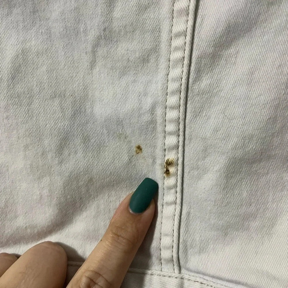 Little girls white denim jean jacket from H&M size 8-9 small flaw - Picture 6 of 6